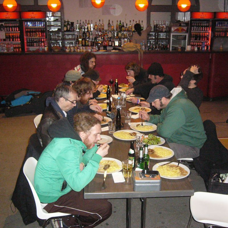 Up-in-smoke-2011101.jpg