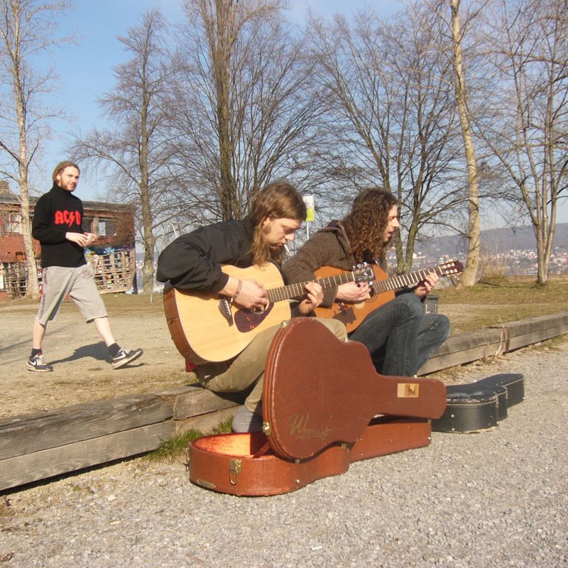 Up-in-smoke-2011106.jpg