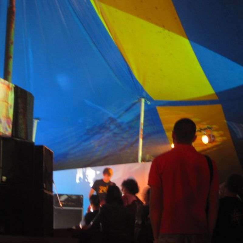 yellowstock_07.jpg